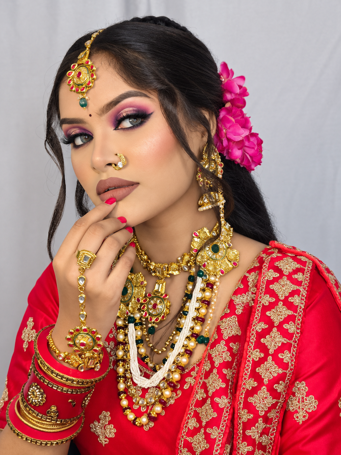 Gold Sylone Beauty Academy